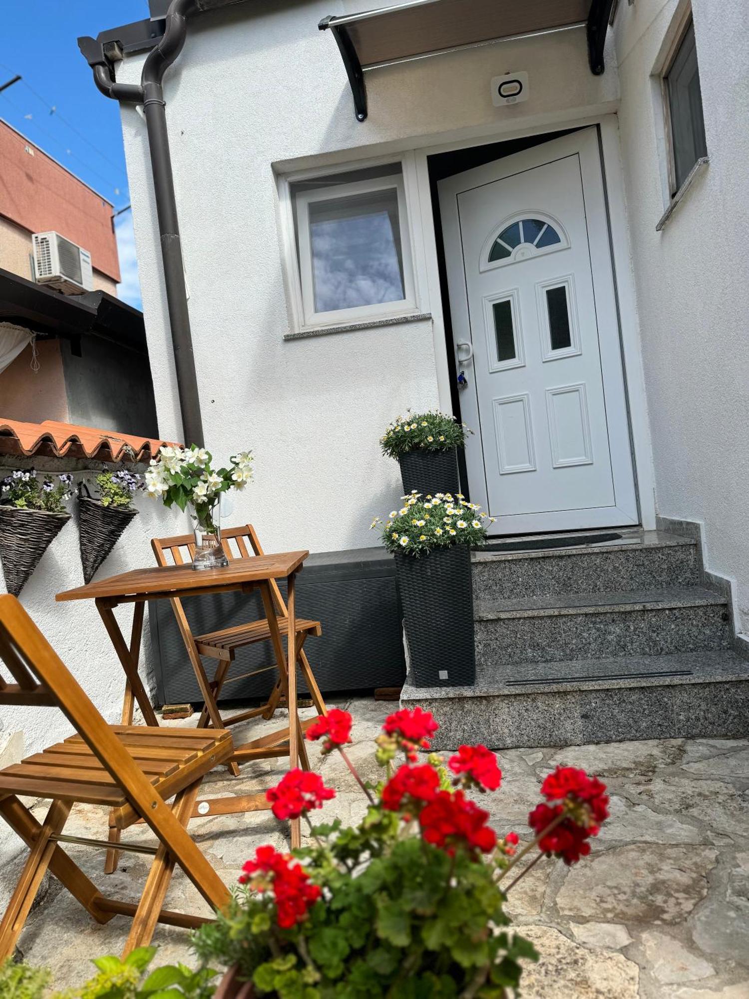 Castelli Apartment אומאג מראה חיצוני תמונה